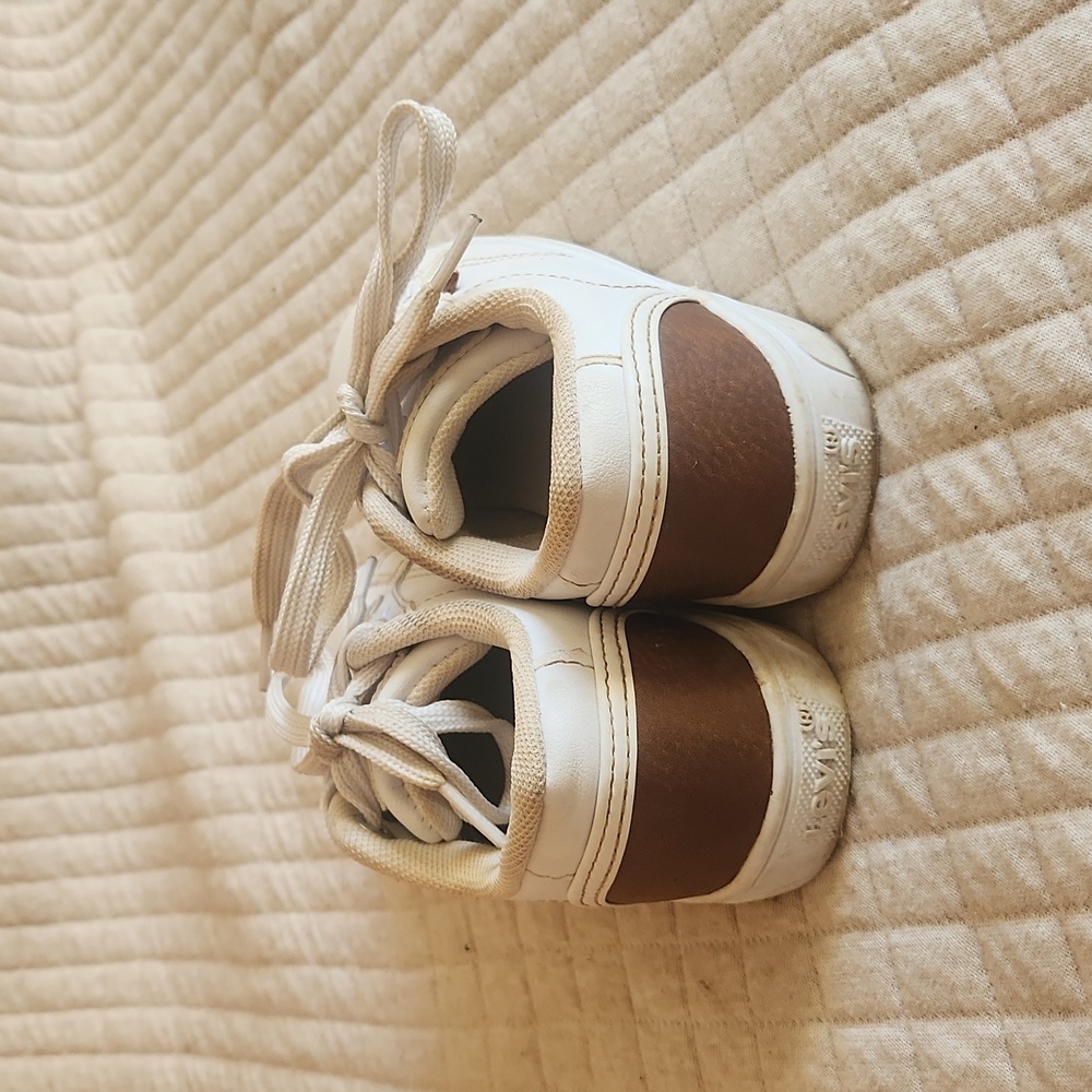 Levi's Shoes - Picture 3 of 7